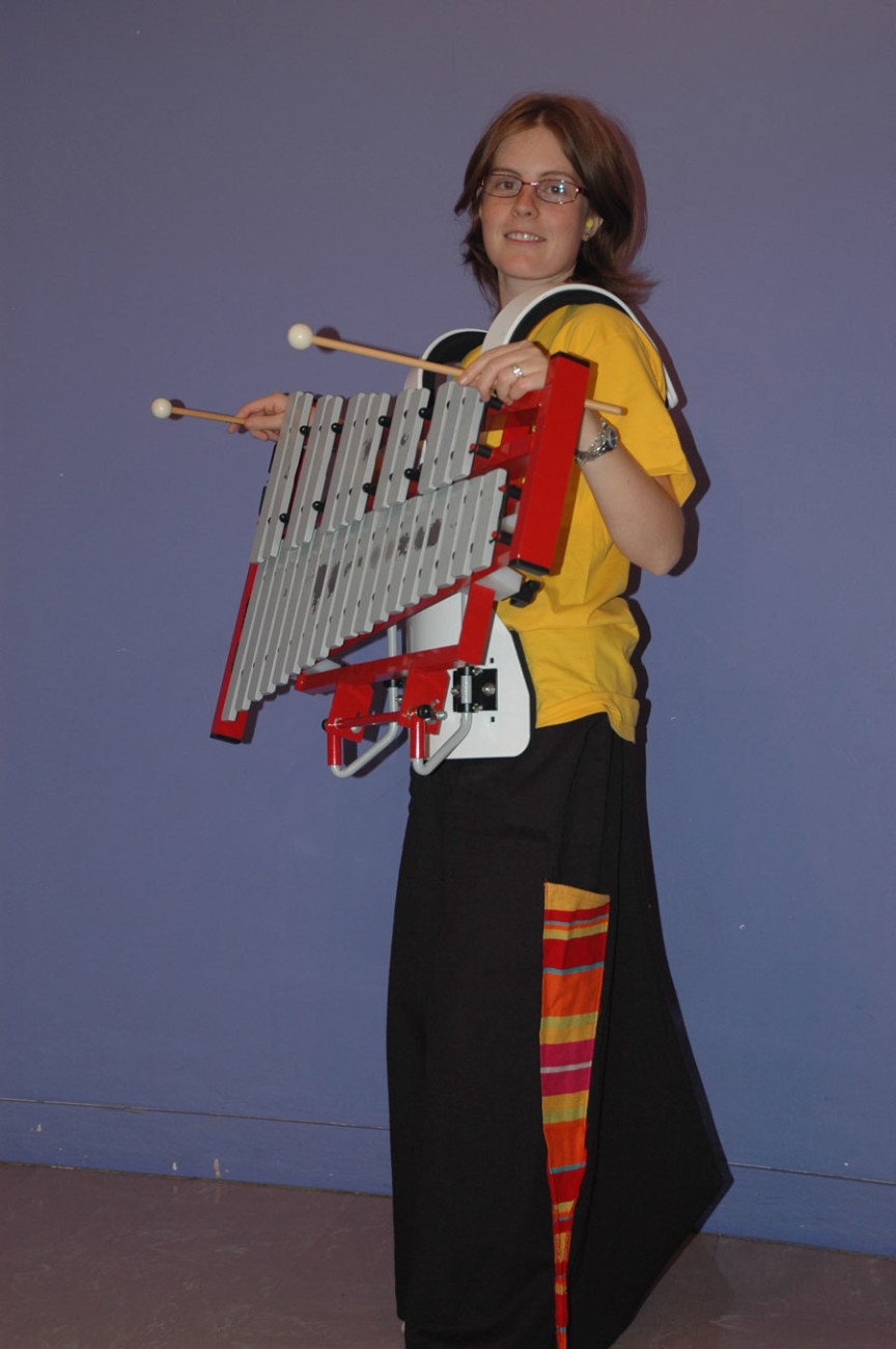 Adèle percussionniste Baticlac